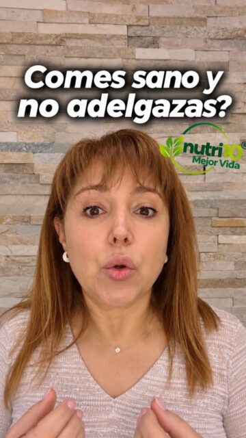 ¿Comés sano, te cuidás… y aún así no adelgazás? 🤔

✨ Comer sano, interesarte por comer mejor con alimentos saludables sin ultraprocesados, es excelente y la mejor inversión en salud que podes hacer para vivir más y mejor a largo plazo.🌱

▶️Pero no significa que sea para Adelgazar y no siempre alcanza para bajar de peso.

✨Esto es lo que escucho casi siempre en la primer consulta “En mi casa se come sano y yo no adelgazo”. Y se sorprenden cuando vienen después al control y empiezan a adelgazar.

💯En un espacio de tratamiento para adelgazar, hay un trabajo conjunto, una mirada individual y un aprendizaje sobre como responde tu cuerpo, hay un compromiso con un seguimiento para llegar a una meta.

▶️Si tenes kilos de más, y no iniciaste un tratamiento o fuiste 1 sola vez y no volviste más.

▶️No te frustres de antemano pensando que no podés o tenés un problema.

▶️Quiero darte la tranquilidad que no todo está perdido o es en vano, si no que no empezaste.

✨ Cada persona necesita una estrategia alimentaria diferente.

Si te gustó, compartí este reel con quien lo necesite y nunca se animó!

¿Si te pasó a vos? Te leo 👇

Lic.Verónica Contreras M.N.2448
📍CABA | Presencial y online 

Seguime para más Nutrición consciente

@nutri10mejorvida 

#Nutricionista #Adelgazar #AlimentaciónSaludable #Bajardepeso#Nutri10MejorVida